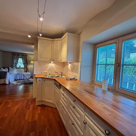 Tiroler By Alpin Charme Lejlighed Kitzbühel