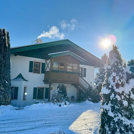 Lisis Chaletsuite By Alpin Charme *